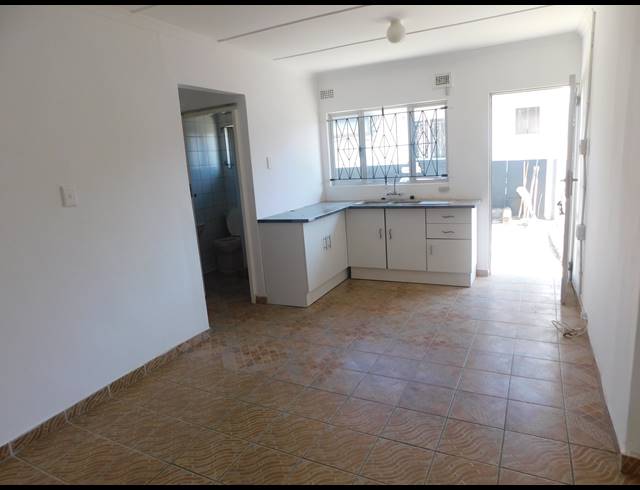 3 BEDROOM APARTMENT TO LET IN BAYVIEW